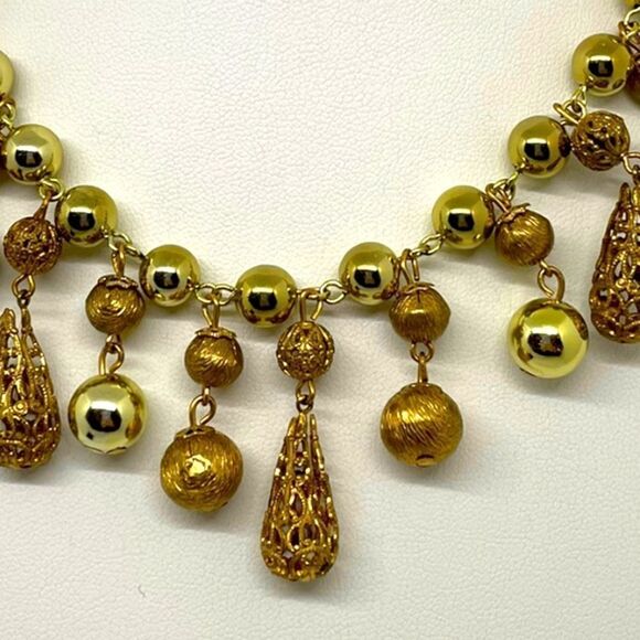Vintage 50s Lisner Gold Tone Etruscan Revival Dangling Filgree Choker Necklace - Picture 4 of 11